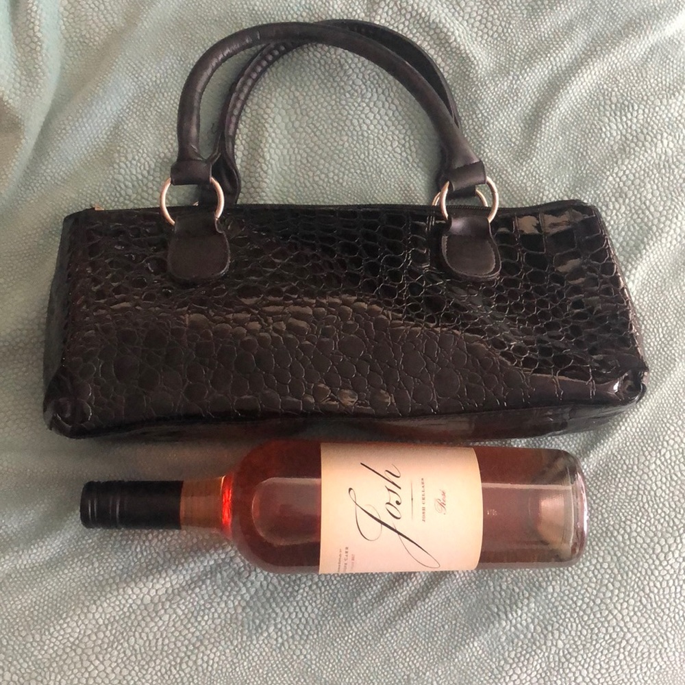 Primeware Wine Bottle Clutch Tote/Purse